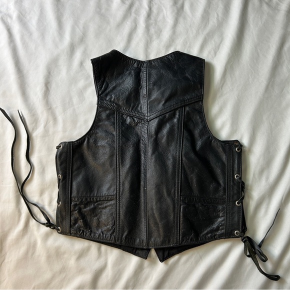 Vintage 70’s 100% leather biker vest - Picture 3 of 6